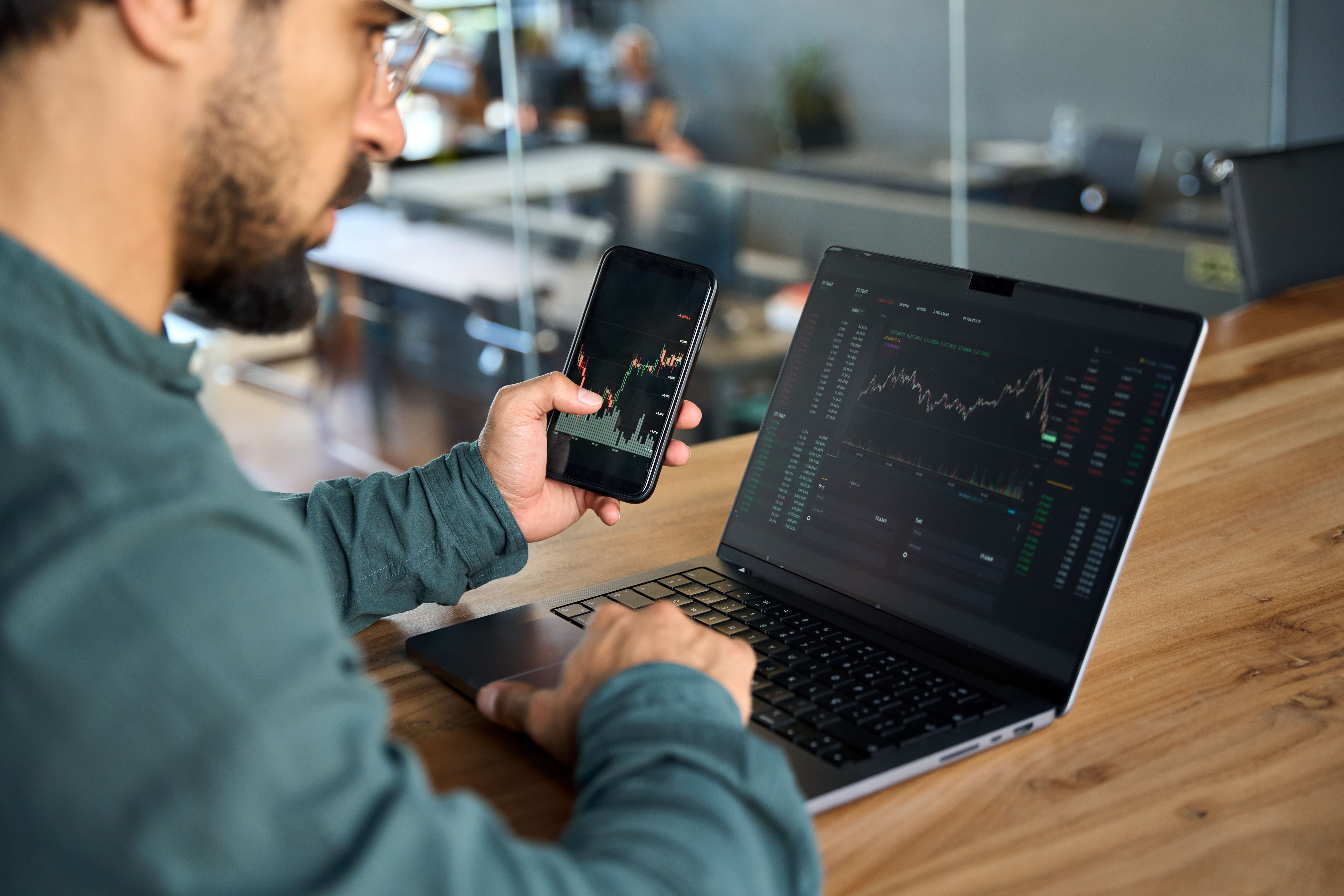 Bar Chart: What It Is, Technical Analysis, Examples and Types